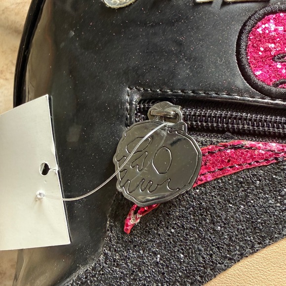 Danielle Nicole Snow White Fairest One of All Mini Backpack Black Disney - Picture 4 of 16